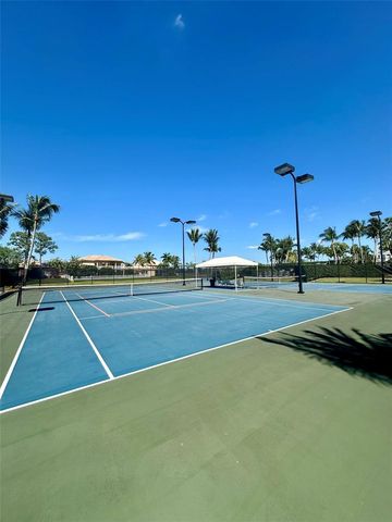 1462 Running Oak Ct, Royal Palm Beach, FL 33411