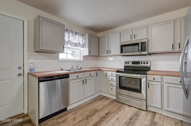 1307 Katherine Avenue, Joplin, MO 64801