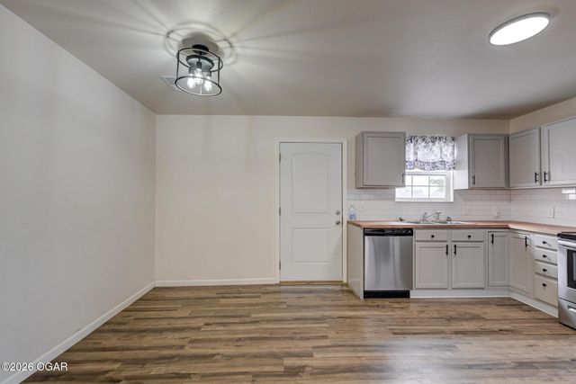 1307 Katherine Avenue, Joplin, MO 64801