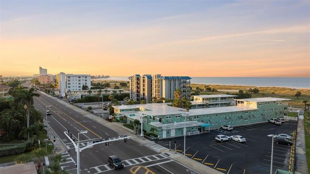 11730 GULF BOULEVARD 12, St Petersburg, FL 33706
