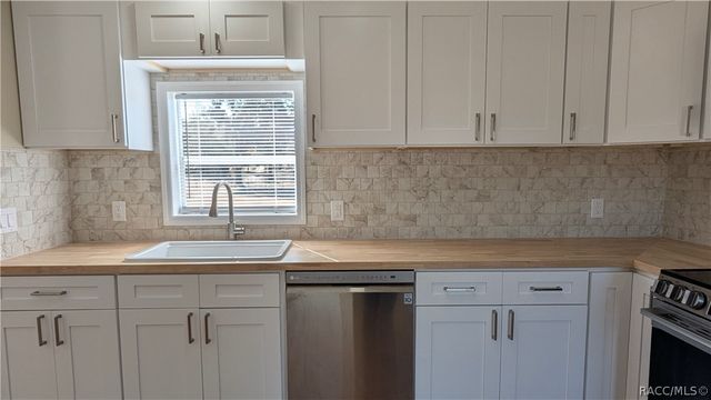 3623 E Whirlwind Path, Floral City, FL 34436