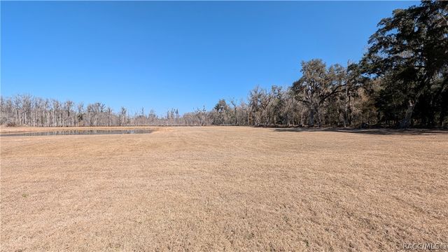 3623 E Whirlwind Path, Floral City, FL 34436