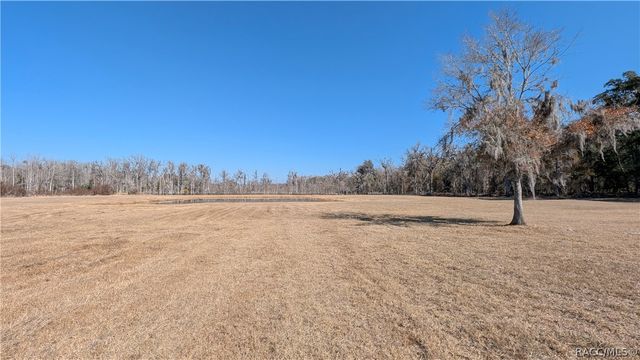 3623 E Whirlwind Path, Floral City, FL 34436