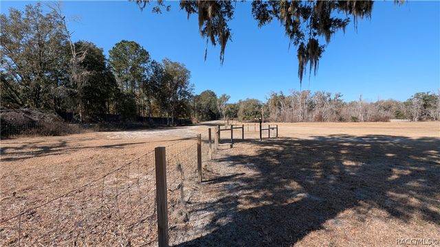 3623 E Whirlwind Path, Floral City, FL 34436