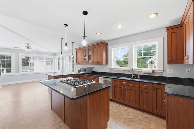 117 Cook Ln, Marlborough, MA 01752