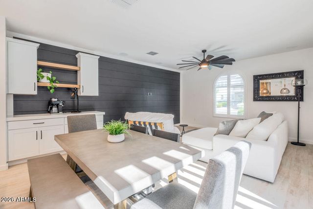 3923 E GALVESTON Street, Gilbert, AZ 85295