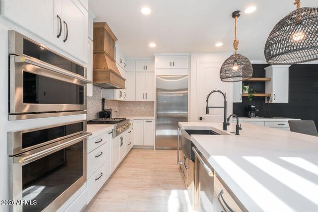 3923 E GALVESTON Street, Gilbert, AZ 85295