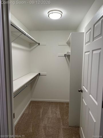 14377 MORAVIAN MANOR Circle, Sterling Heights, MI 48312