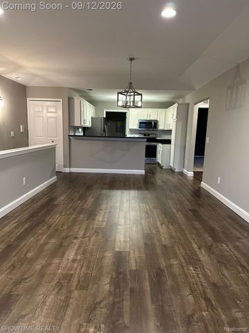 14377 MORAVIAN MANOR Circle, Sterling Heights, MI 48312