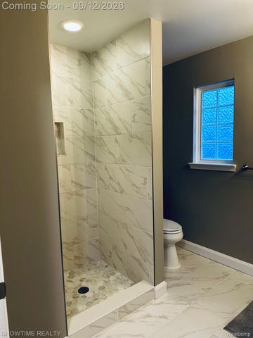 14377 MORAVIAN MANOR Circle, Sterling Heights, MI 48312