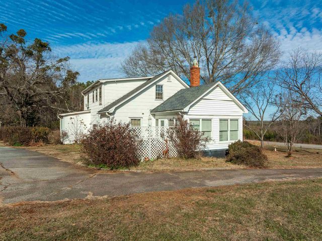 1741 Rainbow Lake Road, Chesnee, SC 29323