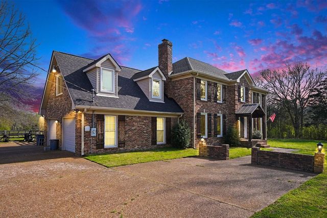 169 W Kingston Springs Rd, Kingston Springs, TN 37082