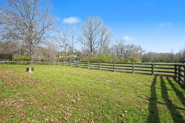 169 W Kingston Springs Rd, Kingston Springs, TN 37082