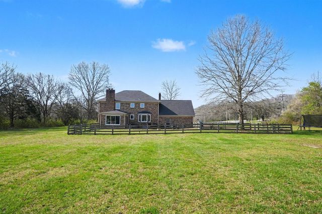 169 W Kingston Springs Rd, Kingston Springs, TN 37082