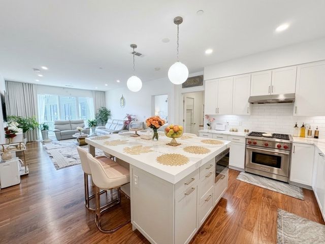 3531 Washington St 316, Boston, MA 02130