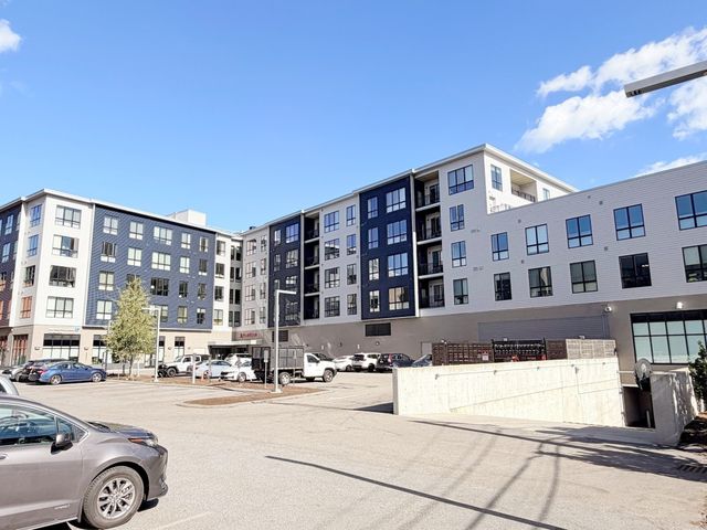 3531 Washington St 316, Boston, MA 02130