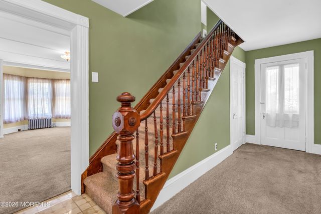 43 Devonshire Court, Middletown, NJ 07748