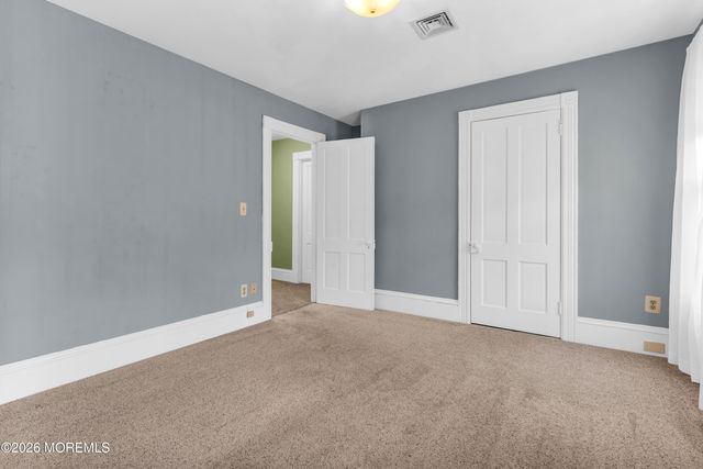 43 Devonshire Court, Middletown, NJ 07748