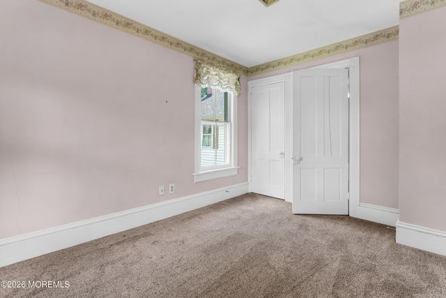 43 Devonshire Court, Middletown, NJ 07748