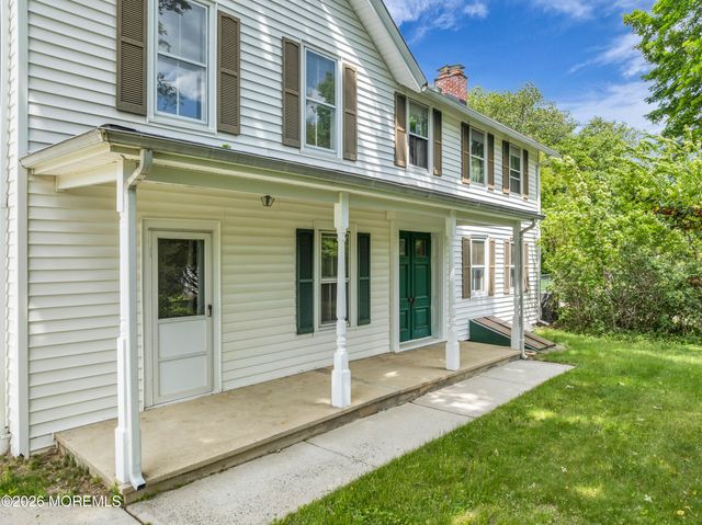 43 Devonshire Court, Middletown, NJ 07748