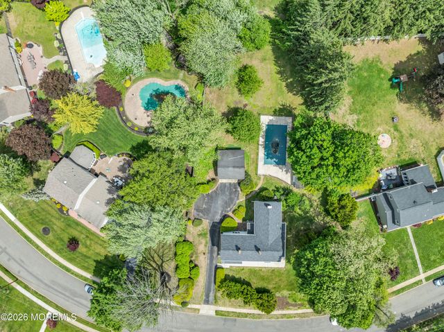 43 Devonshire Court, Middletown, NJ 07748