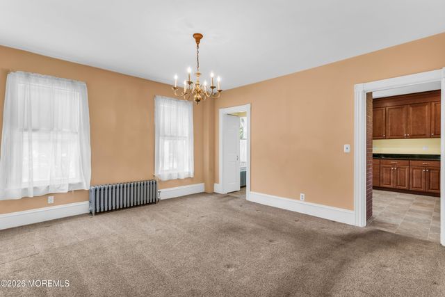 43 Devonshire Court, Middletown, NJ 07748