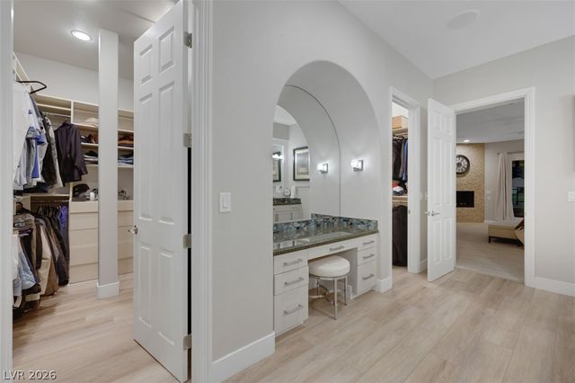 12047 Oakland Hills Drive, Las Vegas, NV 89141