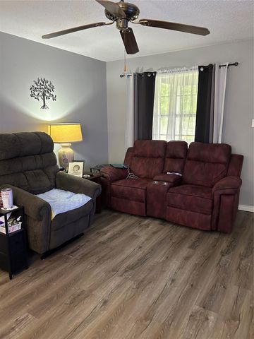 181 Crystal Creek Drive, Livingston, TX 77351