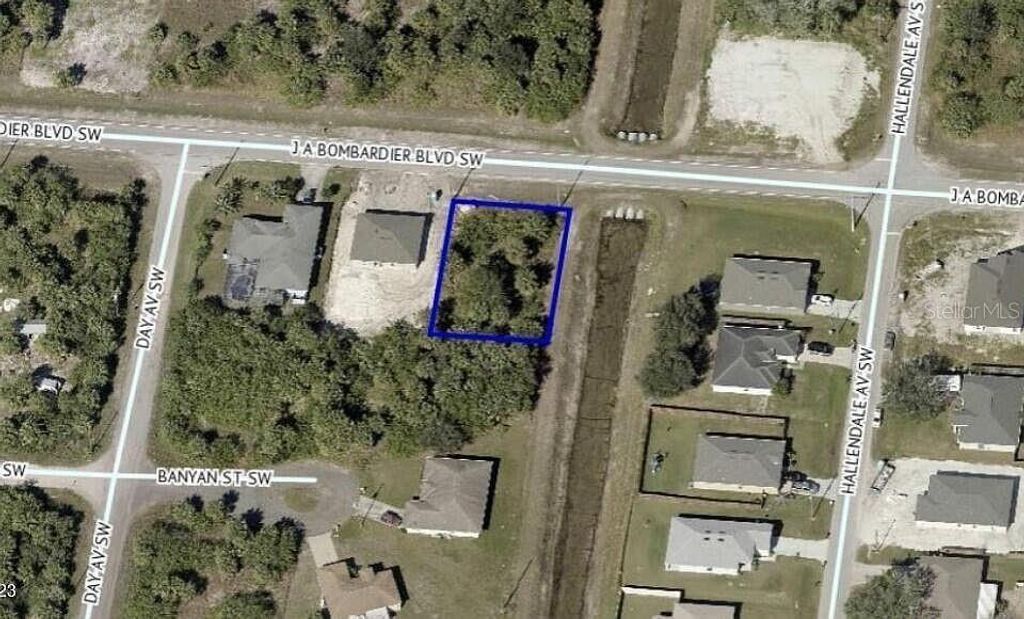 612 J A BOMBARDIER BOULEVARD SW, Palm Bay, FL 32908