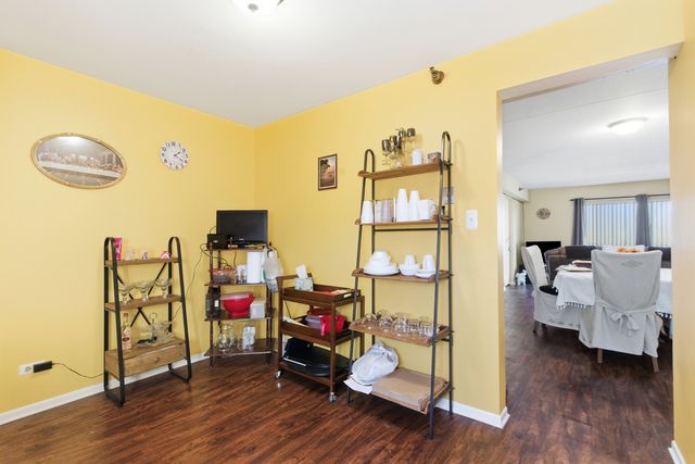 6010 Lake Bluff Drive 402, Tinley Park, IL 60477