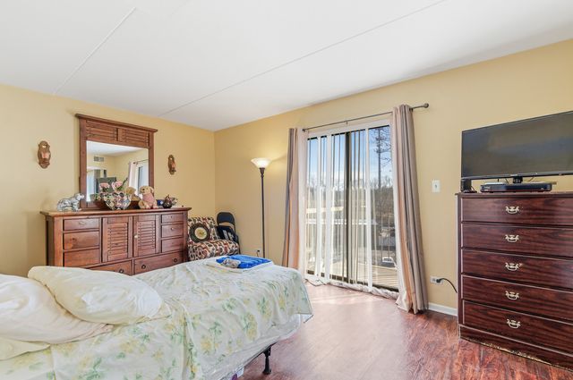 6010 Lake Bluff Drive 402, Tinley Park, IL 60477