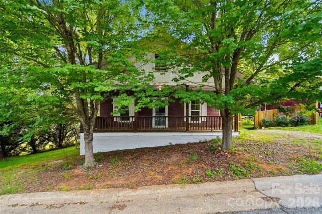 25 Central Avenue, Granite Falls, NC 28630