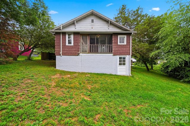 25 Central Avenue, Granite Falls, NC 28630