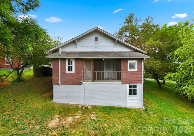 25 Central Avenue, Granite Falls, NC 28630