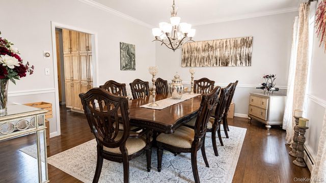 3 Alloway Crescent, Highland Mills, NY 10930