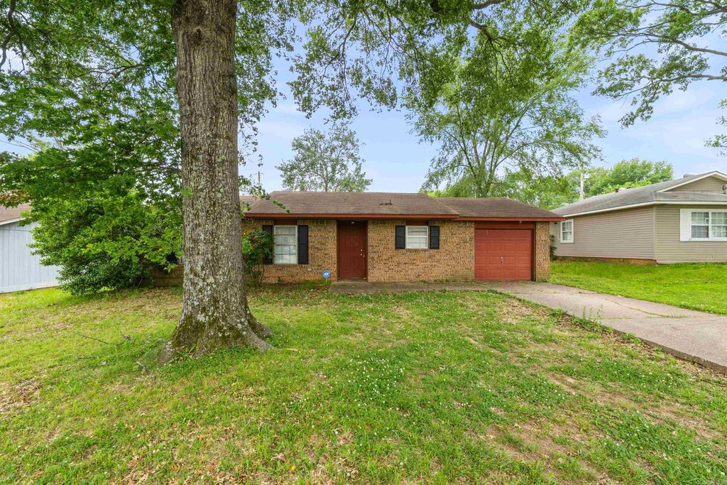1809 Corbin Street, Jacksonville, AR 72076