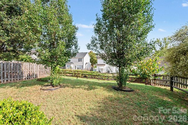 1512 Bitter Creek Drive, Charlotte, NC 28214