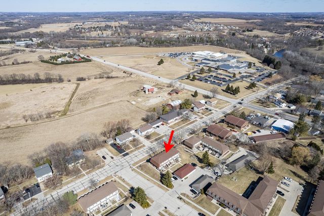 2017 Green Tree ROAD, West Bend, WI 53090