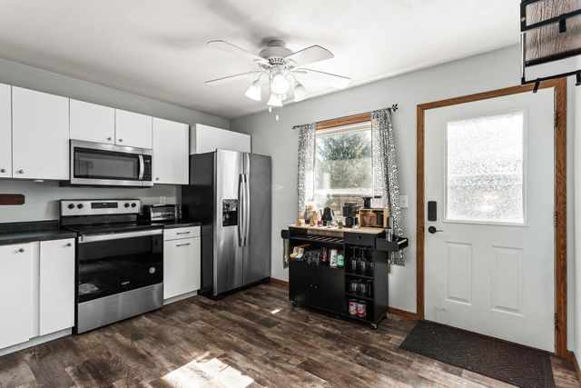 2017 Green Tree ROAD, West Bend, WI 53090