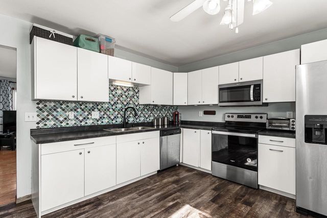 2017 Green Tree ROAD, West Bend, WI 53090