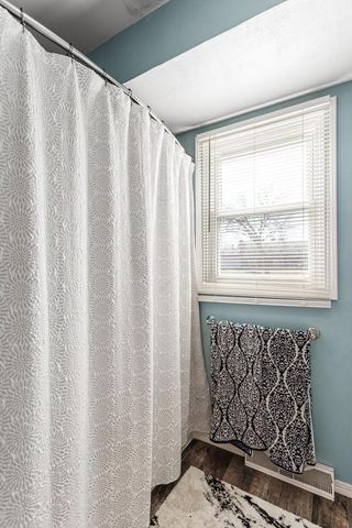 2017 Green Tree ROAD, West Bend, WI 53090