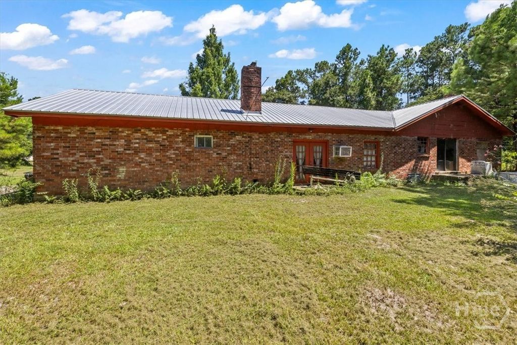 Image 11 of property listing at 202 Nease Road, Guyton, GA 31312