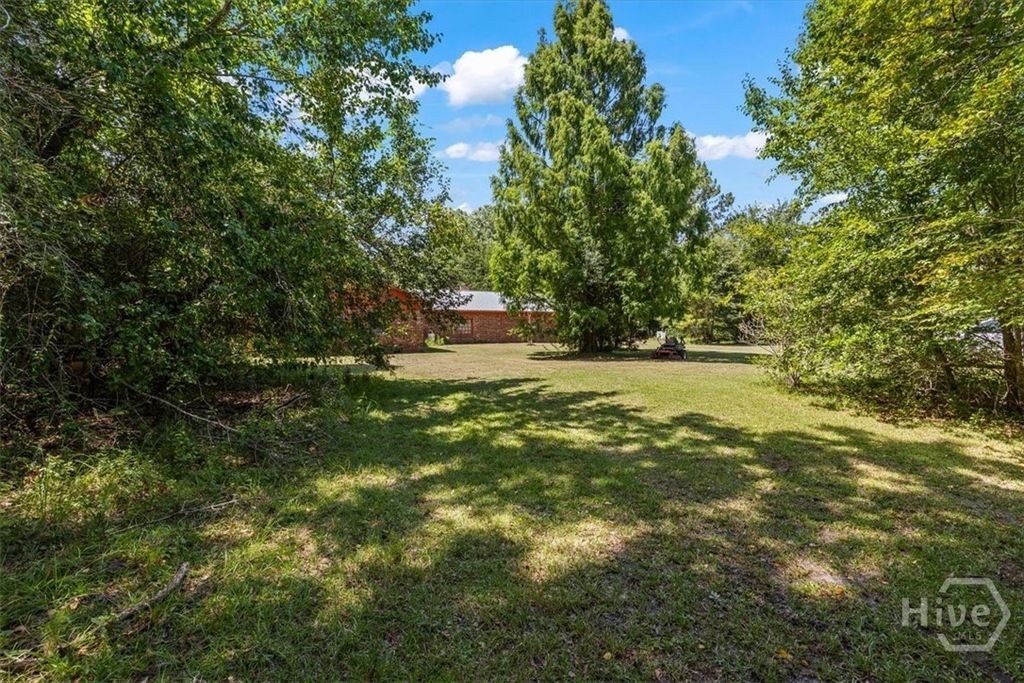 Image 9 of property listing at 202 Nease Road, Guyton, GA 31312