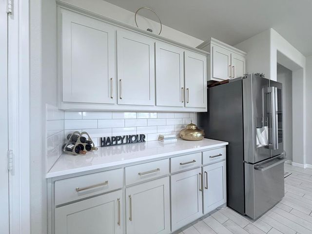 6102 Bobwhite Dr, Midland, TX 79705