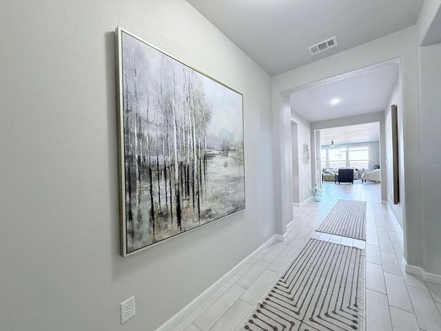 6102 Bobwhite Dr, Midland, TX 79705