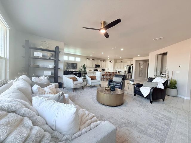 6102 Bobwhite Dr, Midland, TX 79705