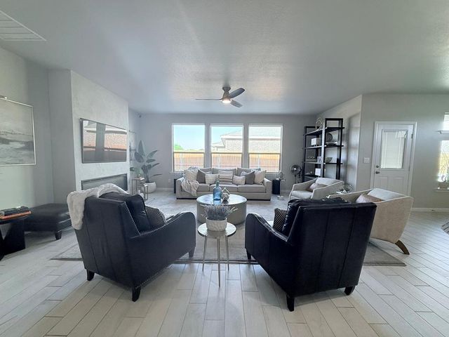 6102 Bobwhite Dr, Midland, TX 79705