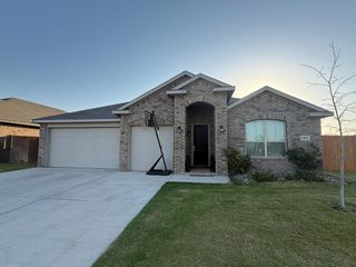 6102 Bobwhite Dr, Midland, TX 79705