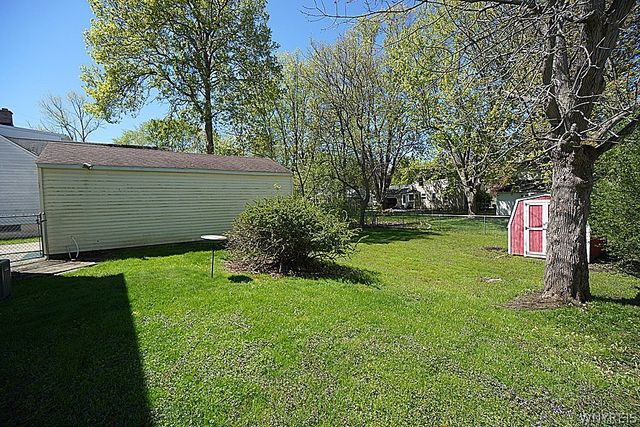 5790 Walden Drive, Hamburg, NY 14085