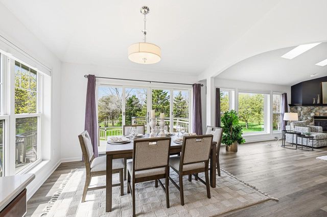 1619 Tallgrass CIRCLE, Waukesha, WI 53188
